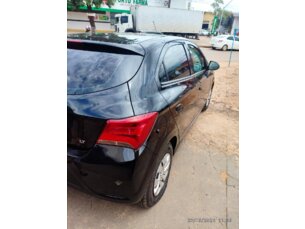 Foto 5 - Chevrolet Onix Onix 1.0 LT SPE/4 manual