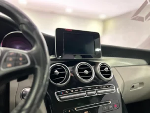 Foto 8 - Mercedes-Benz Classe C Sedã C 180 Avantgarde Coupe automático