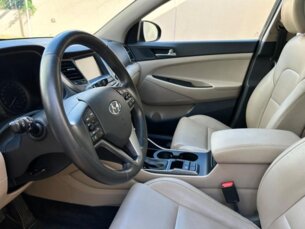 Foto 7 - Hyundai Tucson Tucson 1.6 T-GDI GLS automático