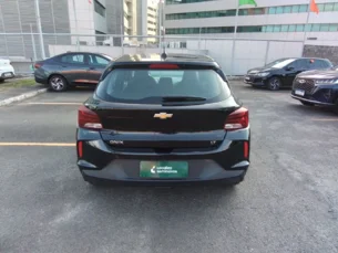 Foto 4 - Chevrolet Onix Onix 1.0 LT manual