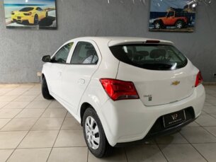 Foto 4 - Chevrolet Onix Plus Onix Plus 1.0 SPE/4 Eco Joy Black  manual
