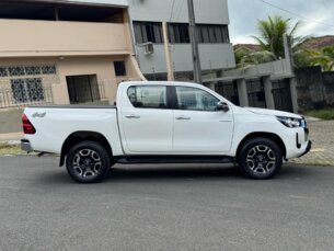 Foto 4 - Toyota Hilux Cabine Dupla Hilux CD 2.8 TDI SRV 4WD (Aut) automático