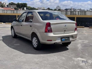 Foto 8 - Renault Logan Logan Authentique 1.0 16V (flex) manual