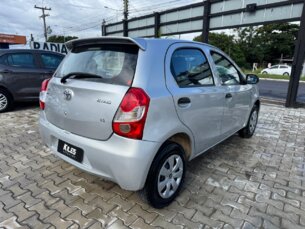Foto 2 - Toyota Etios Hatch Etios X 1.3 (Flex) manual