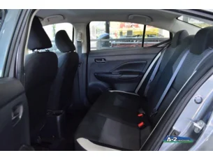 Foto 5 - NISSAN Versa Versa 1.6 Advance CVT automático