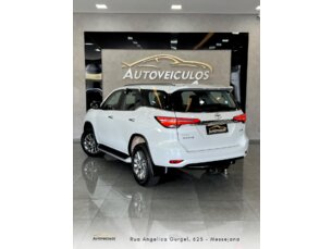 Foto 3 - Toyota SW4 SW4 2.8 TDI SRX 7L 4WD automático