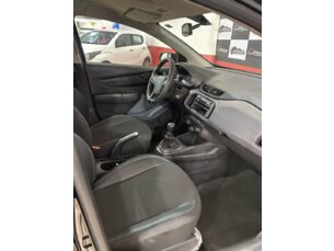 Foto 8 - Chevrolet Onix Onix 1.0 (Flex) manual