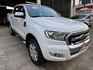Foto 1 - Ford Ranger (Cabine Dupla) Ranger 3.2 CD XLT (Aut) 4WD automático