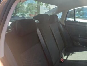 Foto 10 - Volkswagen Virtus Virtus 1.6 manual