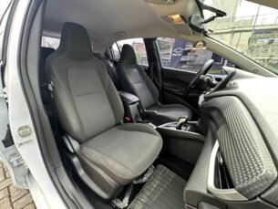 Foto 10 - Chevrolet Onix Onix 1.0 Turbo LT (Aut) automático