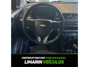 Foto 8 - Chevrolet Onix Onix 1.0 LT (Flex) manual