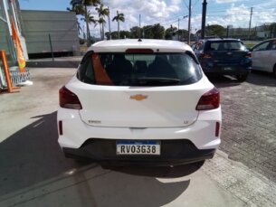 Foto 5 - Chevrolet Onix Onix 1.0 manual