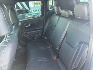 Foto 7 - Jeep Renegade Renegade 1.3 T270 Série S 4WD automático