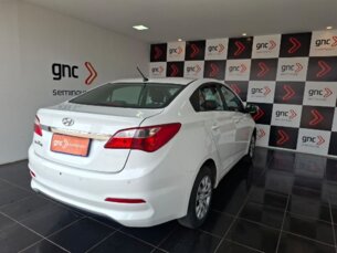 Foto 3 - Hyundai HB20S HB20S 1.0 Comfort Plus manual