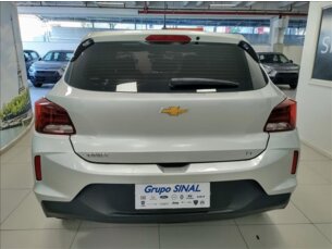 Foto 4 - Chevrolet Onix Plus Onix Plus 1.0 LT manual