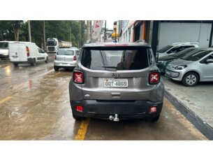 Foto 8 - Jeep Renegade Renegade 1.8 Longitude (Aut) automático