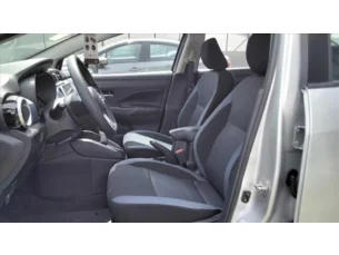 Foto 9 - NISSAN Versa Versa 1.6 Advance CVT (aut) automático