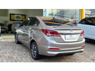 Foto 4 - Hyundai HB20S HB20S 1.6 Comfort Plus blueMedia (Aut) automático