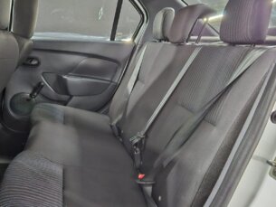 Foto 10 - Renault Logan Logan 1.0 Life manual