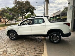 Foto 6 - Fiat Toro Toro Freedom 2.0 diesel AT9 4x4 automático