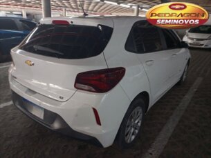 Foto 3 - Chevrolet Onix Onix 1.0 LT (Flex) manual