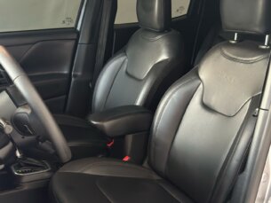 Foto 6 - Jeep Renegade Renegade 1.8 Sport (Aut) automático