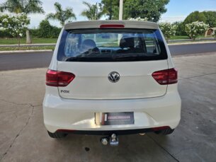 Foto 6 - Volkswagen Fox Fox 1.0 MPI Comfortline (Flex) manual