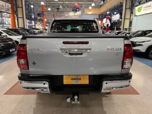 Foto 5 - Toyota Hilux Cabine Dupla Hilux 2.7 CD SRV 4x4 (Aut) automático