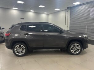 Foto 5 - Jeep Compass Compass 1.3 T270 Longitude automático