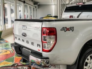 Foto 8 - Ford Ranger (Cabine Dupla) Ranger 3.2 XLT CD 4x4 (Aut) automático