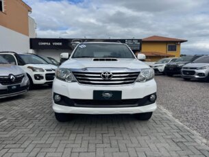 Foto 1 - Toyota SW4 Hilux SW4 3.0 TDI 4x4 SRV 7L automático