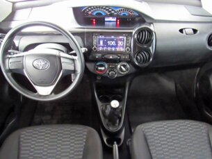 Foto 8 - Toyota Etios Hatch Etios X 1.3 (Flex) manual