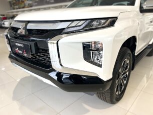 Foto 4 - Mitsubishi L200 Triton L200 Triton Sport 2.4 D HPE 4WD (Aut) automático