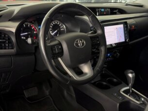 Foto 6 - Toyota Hilux Cabine Dupla Hilux CD 2.8 TDI SRX 4WD (Aut) automático