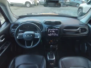 Foto 7 - Jeep Renegade Renegade 1.3 T270 Longitude automático