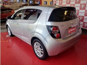 Foto 4 - Chevrolet Sonic Sonic Hatch LTZ (Aut) automático