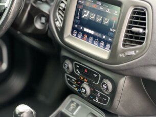 Foto 9 - Jeep Compass Compass 2.0 Limited (Aut) (Flex) automático