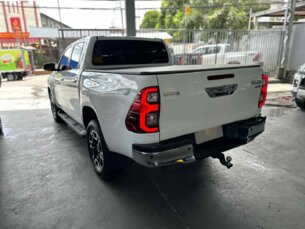 Foto 5 - Toyota Hilux Cabine Dupla Hilux CD 2.8 TDI SRX 4WD (Aut) automático