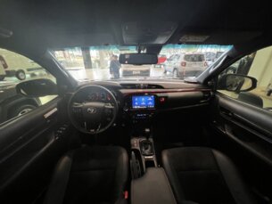 Foto 4 - Toyota Hilux Cabine Dupla Hilux CD 2.8 TDI GR-S 4WD automático