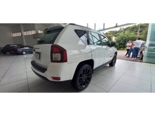 Foto 4 - Jeep Compass Compass 2.0 (Aut) automático
