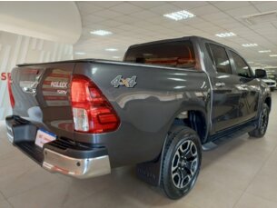 Foto 4 - Toyota Hilux Cabine Dupla Hilux CD 2.8 TDI SRV 4WD automático