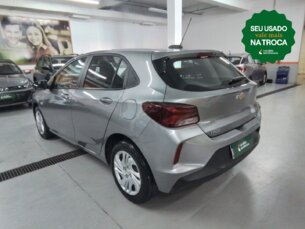 Foto 5 - Chevrolet Onix Onix 1.0 LT manual