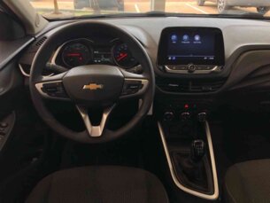 Foto 10 - Chevrolet Onix Onix 1.0 Turbo LT manual