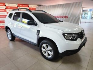 Renault Duster 1.6 Intense CVT
