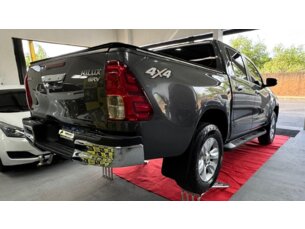 Foto 6 - Toyota Hilux Cabine Dupla Hilux 2.8 TDI SRV CD 4x4 (Aut) automático