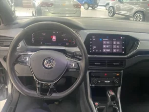Foto 10 - Volkswagen T-Cross T-Cross 1.0 200 TSI Comfortline (Aut) automático