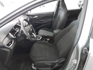 Foto 9 - Chevrolet Onix Onix 1.0 Turbo LT (Aut) automático