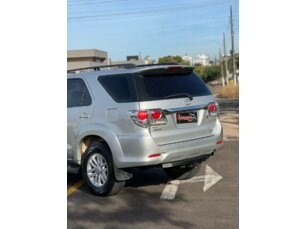 Foto 4 - Toyota SW4 Hilux SW4 SRV 3.0 TDI 4X4 (5 Lugares) automático