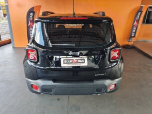 Foto 4 - Jeep Renegade Renegade 1.8 (Aut) (Flex) automático