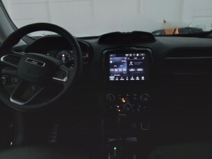 Foto 9 - Jeep Renegade Renegade 1.3 T270 Longitude automático